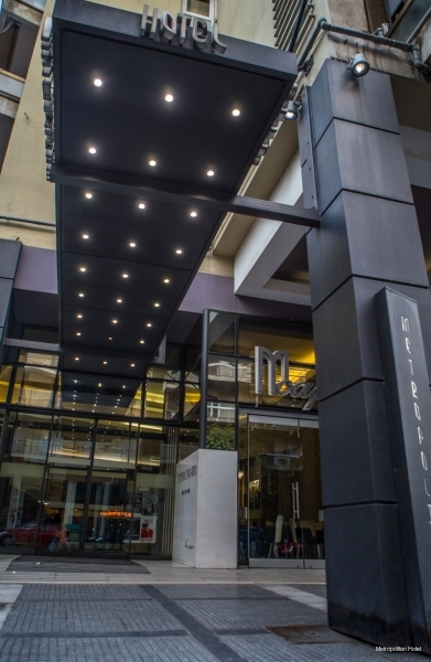 Фото Metropolitan Hotel