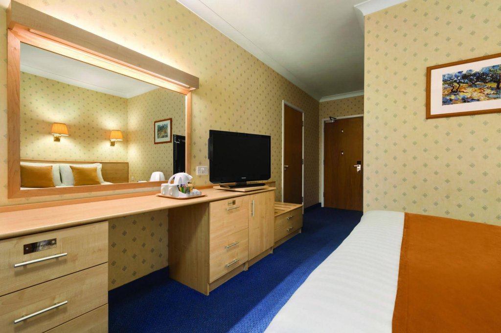 Фото Oyo Flagship London Finchley