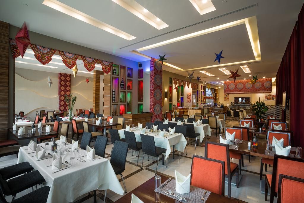 Фото Hilton Garden Inn Riyadh Olaya