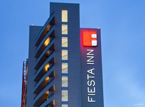 Гостиница Fiesta Inn Monterrey Valle в Монтеррее