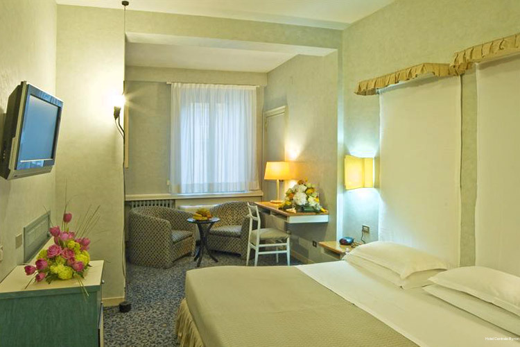 Фото Hotel Centrale Byron