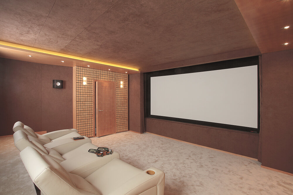Sala de Cine Home theater seating, Home theater installation, Home theater rooms