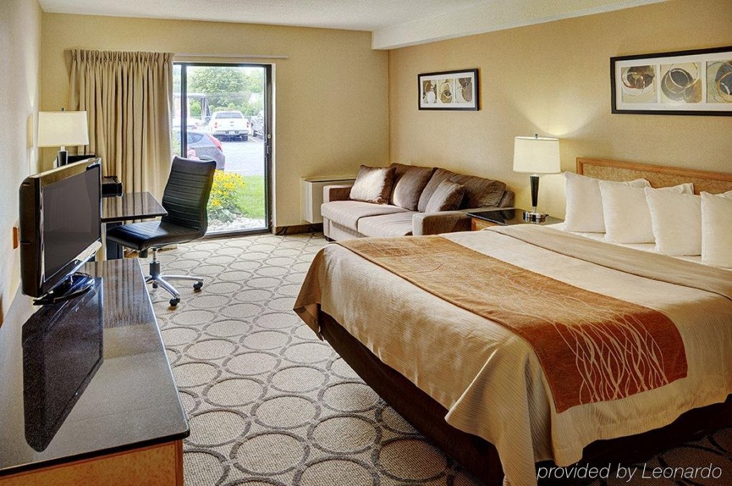 Фото Comfort Inn Rouyn Noranda