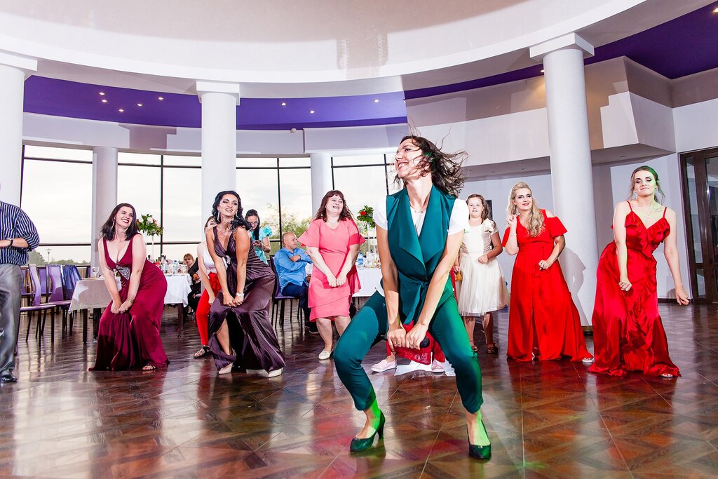 Conductores de fiestas y eventos Ведущая Серебрянская Е., , foto