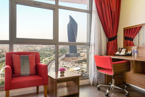 Гостиница Ramada Encore by Wyndham Kuwait Downtown в Эль-Кувейте