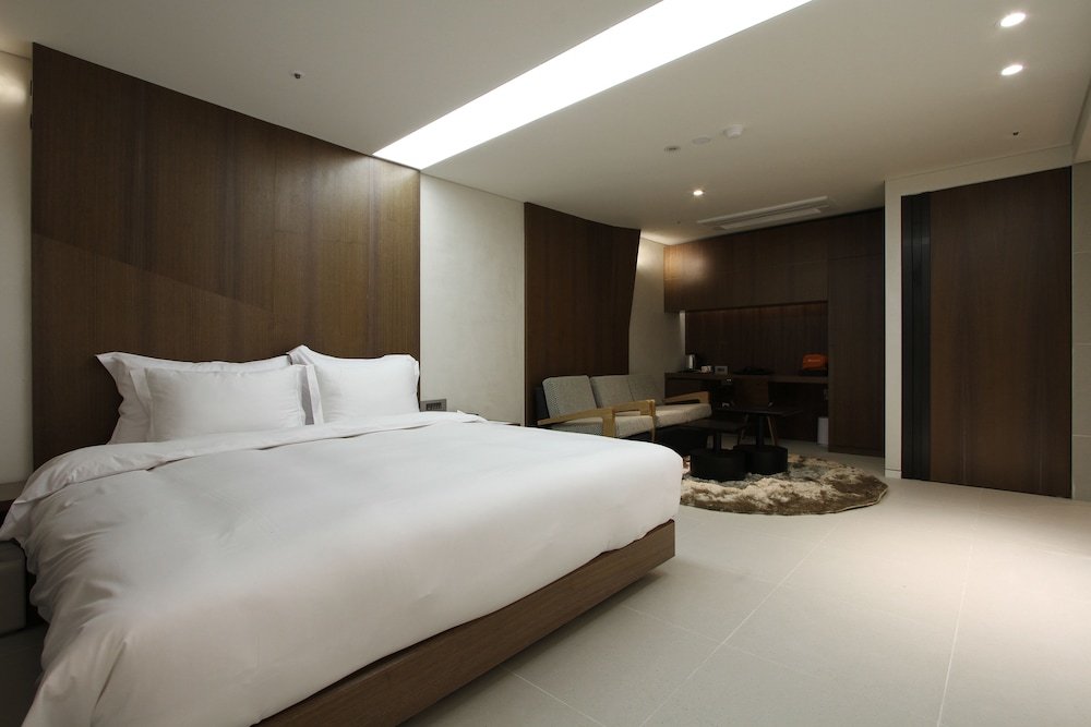 Фото Richwell Hotel