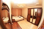 Апартаменты трехкомнатные на улице Баррикад 8 (Barrikad Street, 8), short-term housing rental