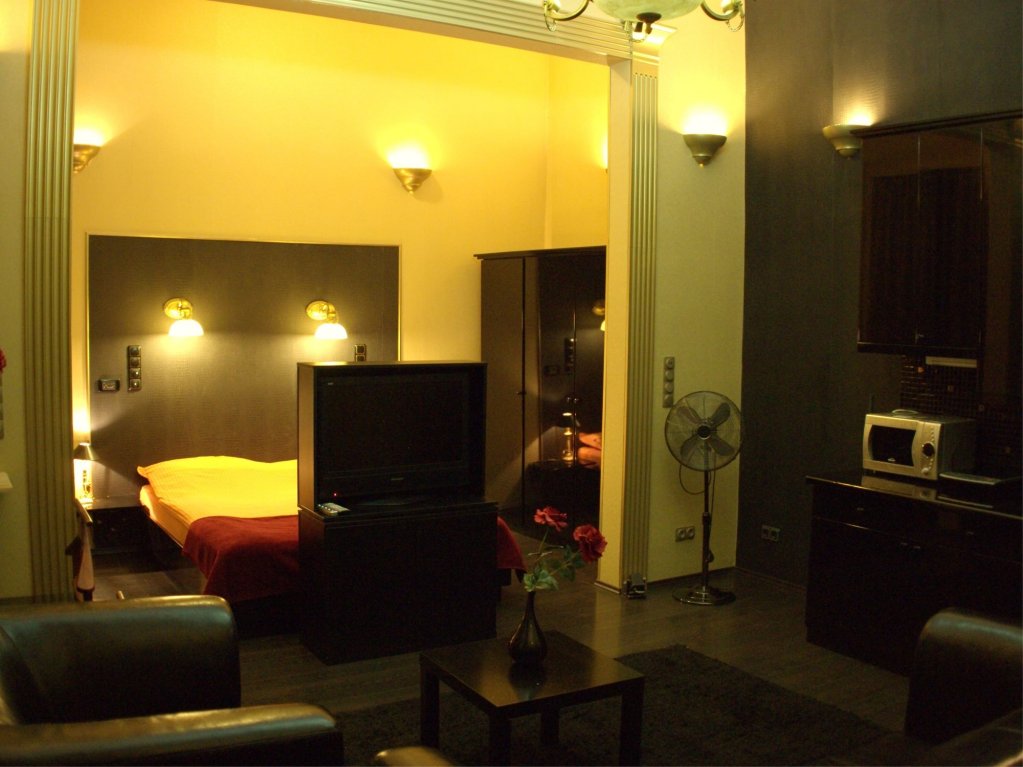 Фото Friends Hostel and Apartments Budapest