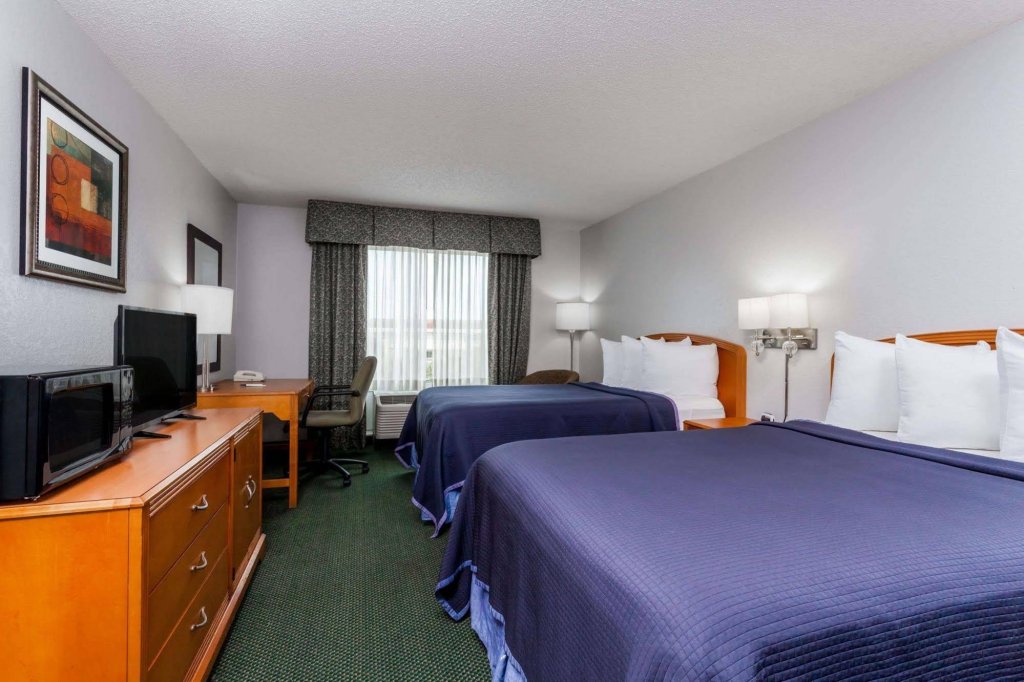 Фото Quality Inn Orlando