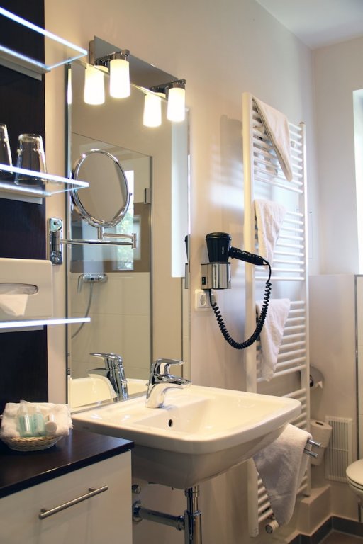 Фото Hotel Holsteiner Hof