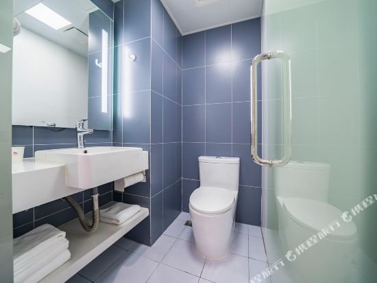 Фото Hanting Hotel Shanghai Hongqiao Railway Station Beidi Road