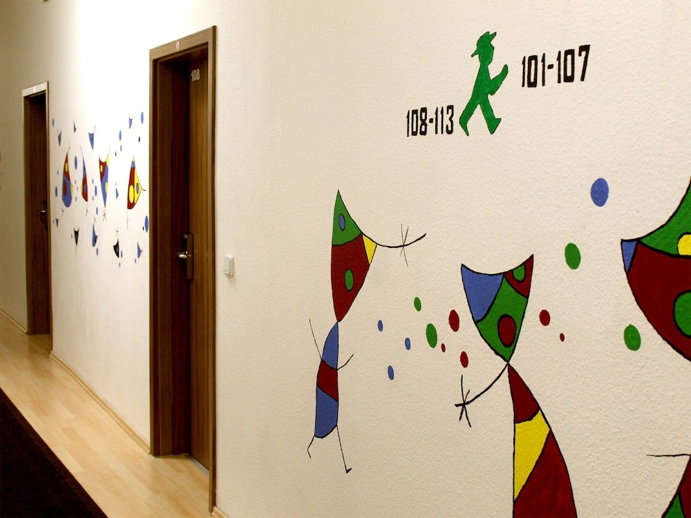 Фото Sleepy Lion Hostel, Youth Hotel & Apartments Leipzig