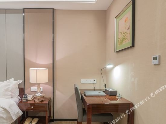 Фото Airport Pearl Hotel