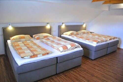 Гостиница Eisberg Hotel Rust в Русте