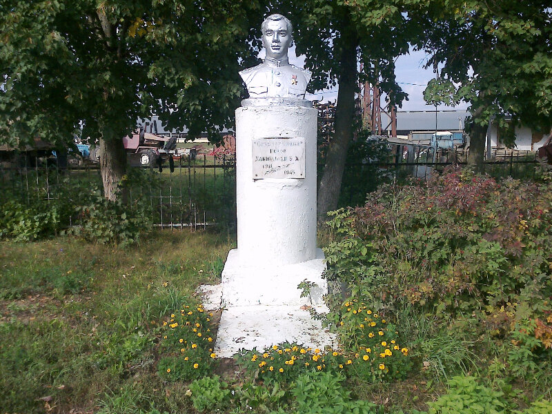 Monument, memorial Бюст героя Советского Союза Хабибуллина Заки Хабибулловича, Republic of Tatarstan, photo
