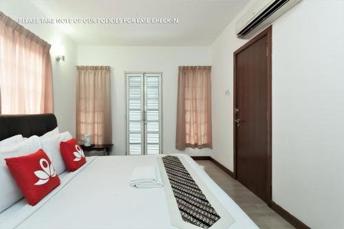 Фото 5 Twenty Ampang Hilir Guesthouse