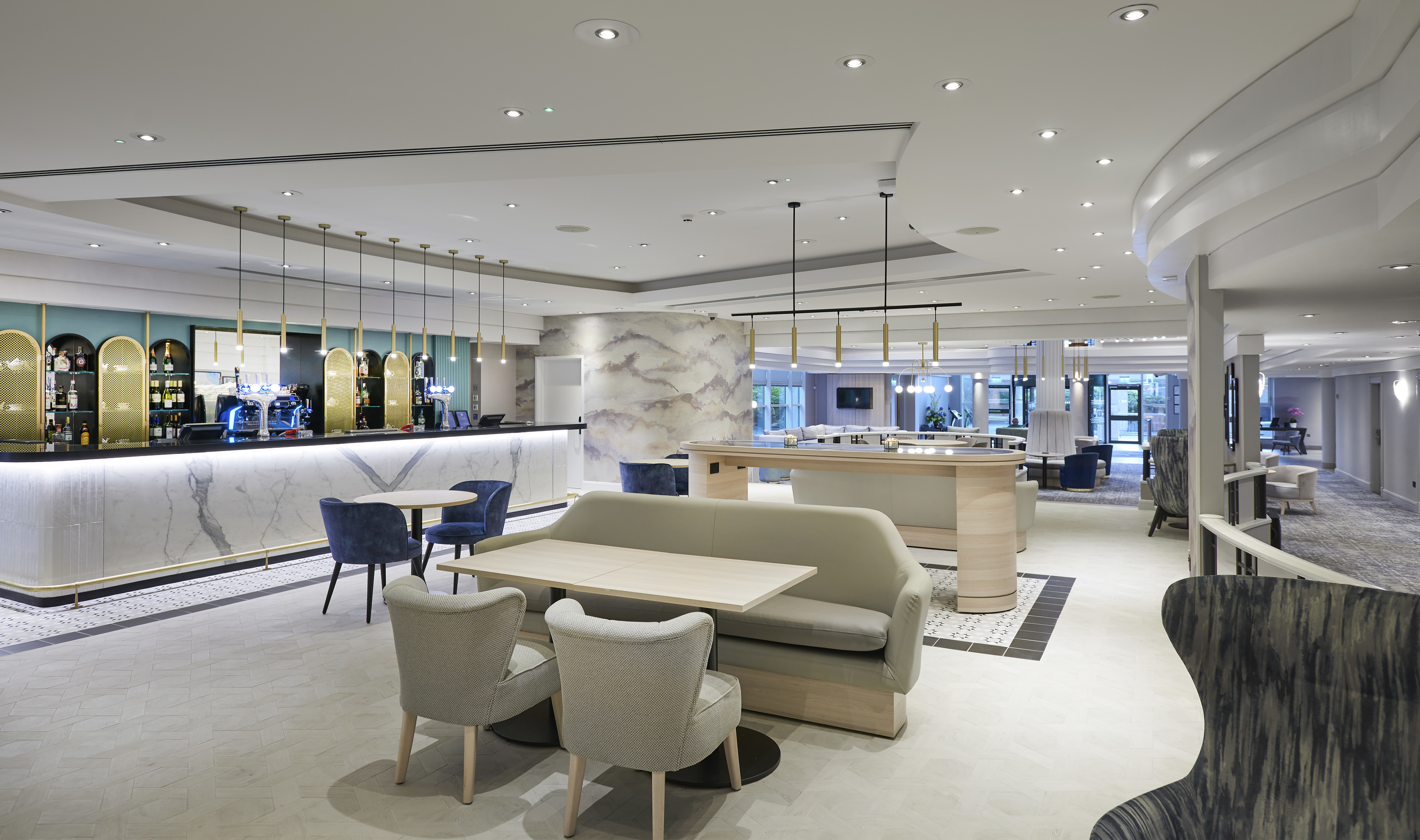 Фото Hilton London Croydon