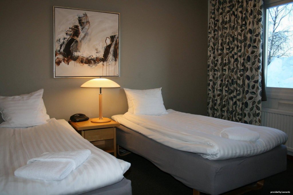 Фото отеля 2