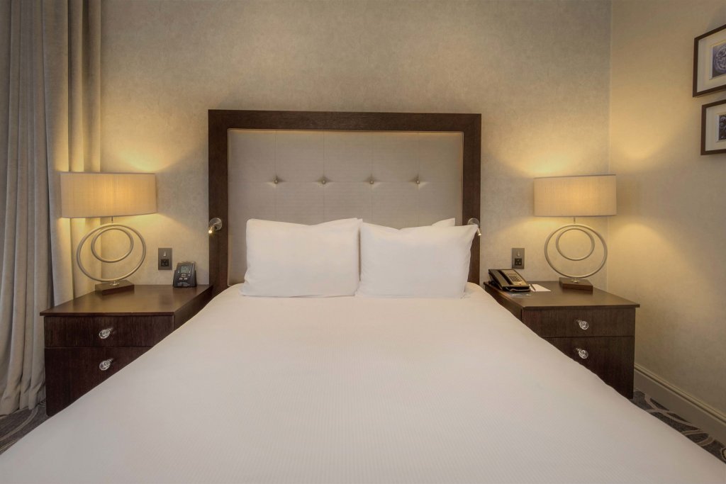 Фото Hilton Glasgow Grosvenor