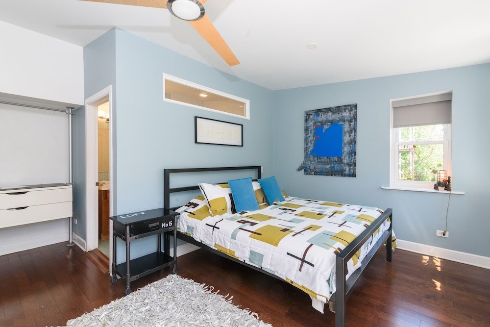 Фото House 5863 - Chicago Bed and Breakfast