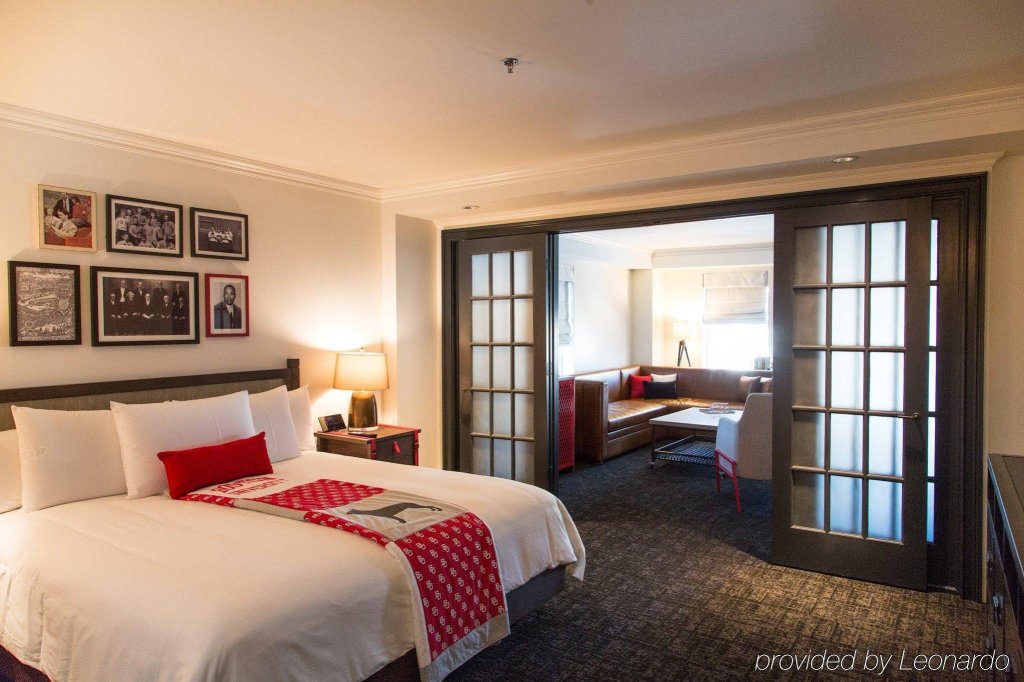 Фото Hotel Commonwealth