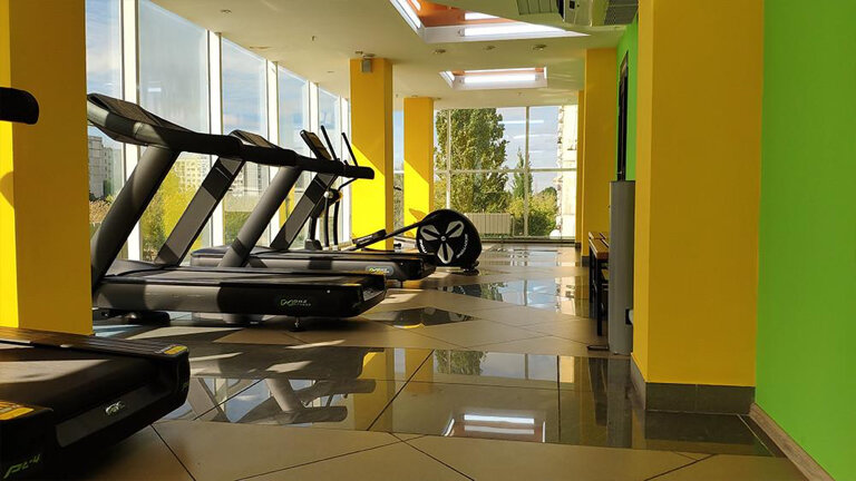 МетроFitness, фитнес-клуб, ул. 8-й Воздушной Армии, 28А, район Семь Ветров, Волг