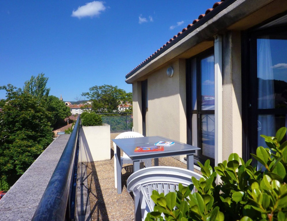 Фото Odalys City Aix EN Provence Les Floridianes