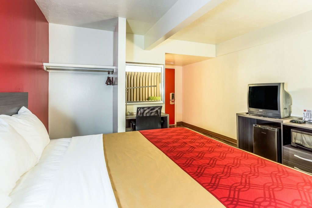 Фото Econo Lodge near Snake River