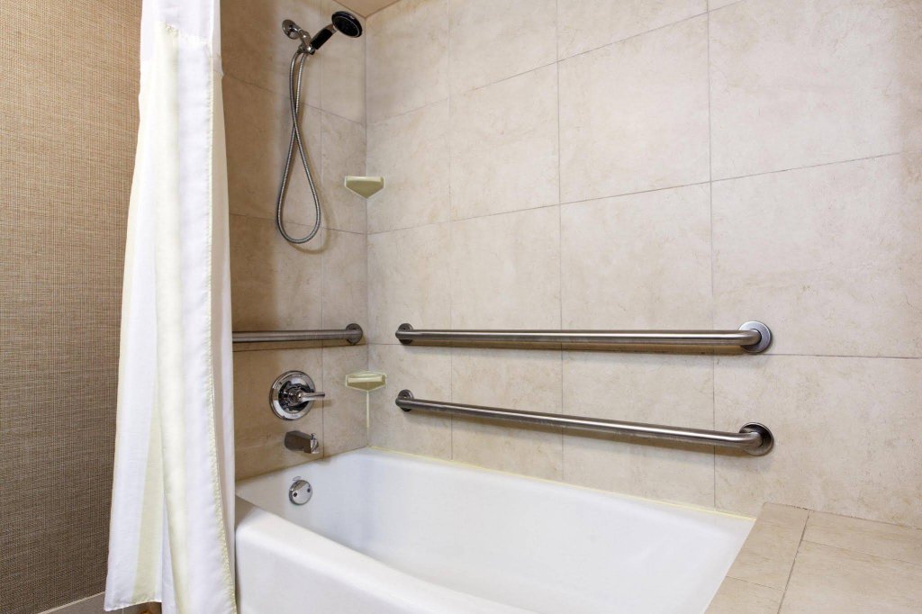 Фото Hilton Garden Inn San Antonio Airport