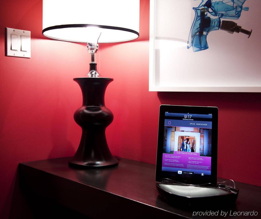 Фото Opus Vancouver