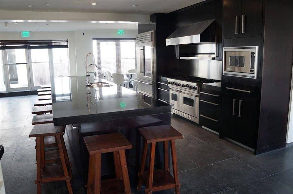 Фото Posh South Beach Hostel, a South Beach Group Hotel