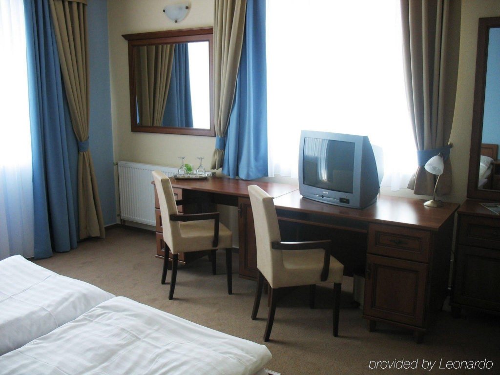 Фото Hotel Dixon