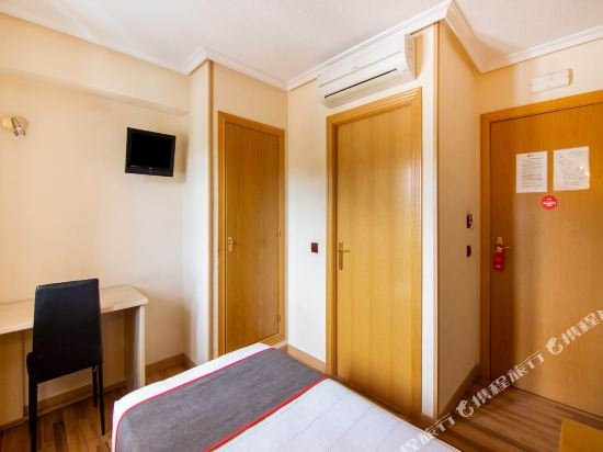 Фото Hostal Rural El Caño by Viverestays