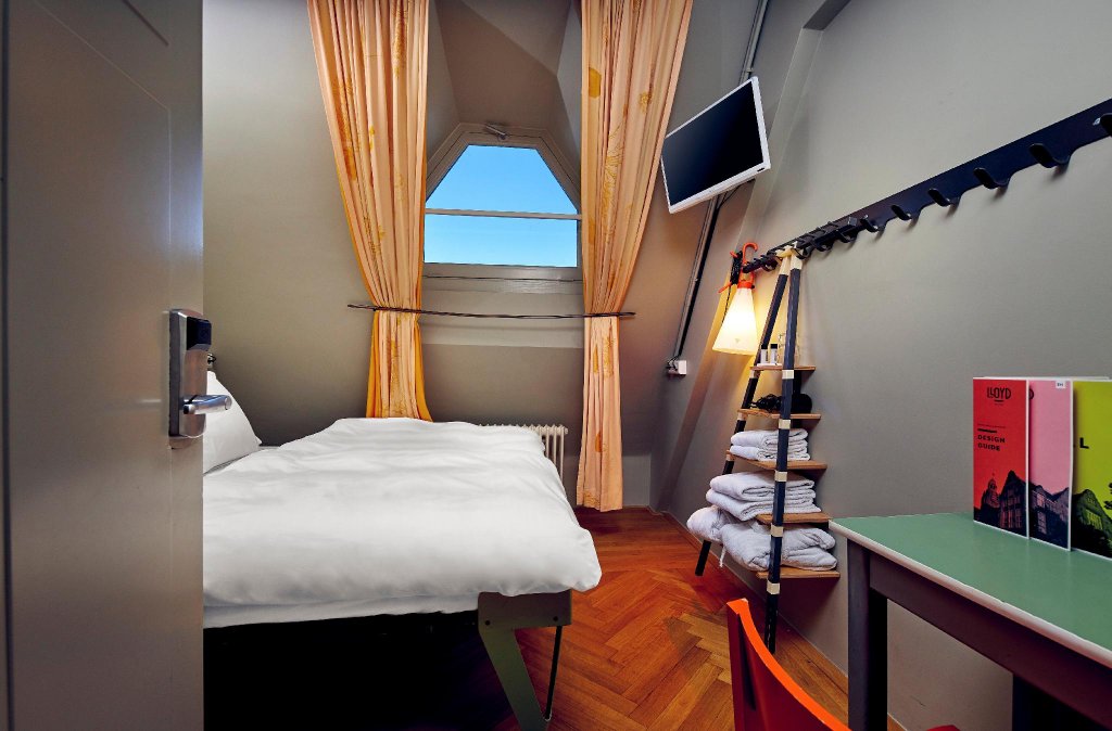 Фото Lloyd Hotel