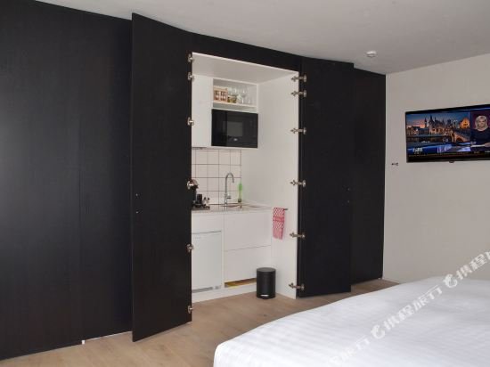 Фото The House of Edward