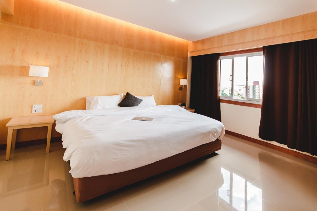 Фото River Hotel The Budget