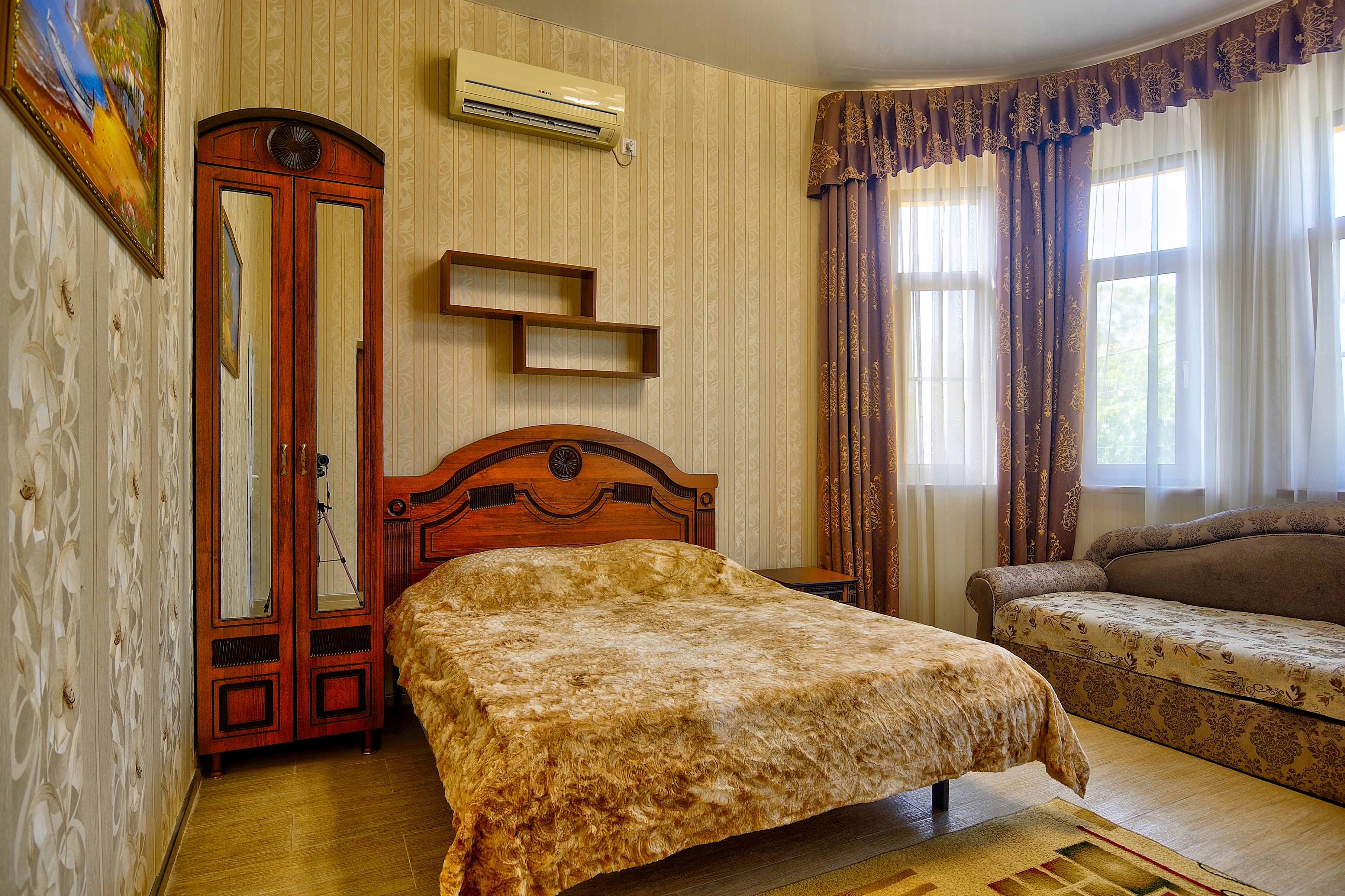 Фото Славянский