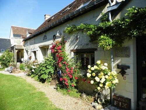 Гостиница La Grange Dimière в Шиноне