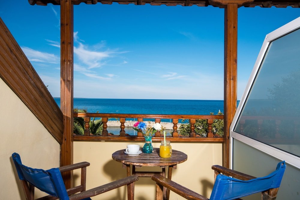 Фото Hotel Vlassis