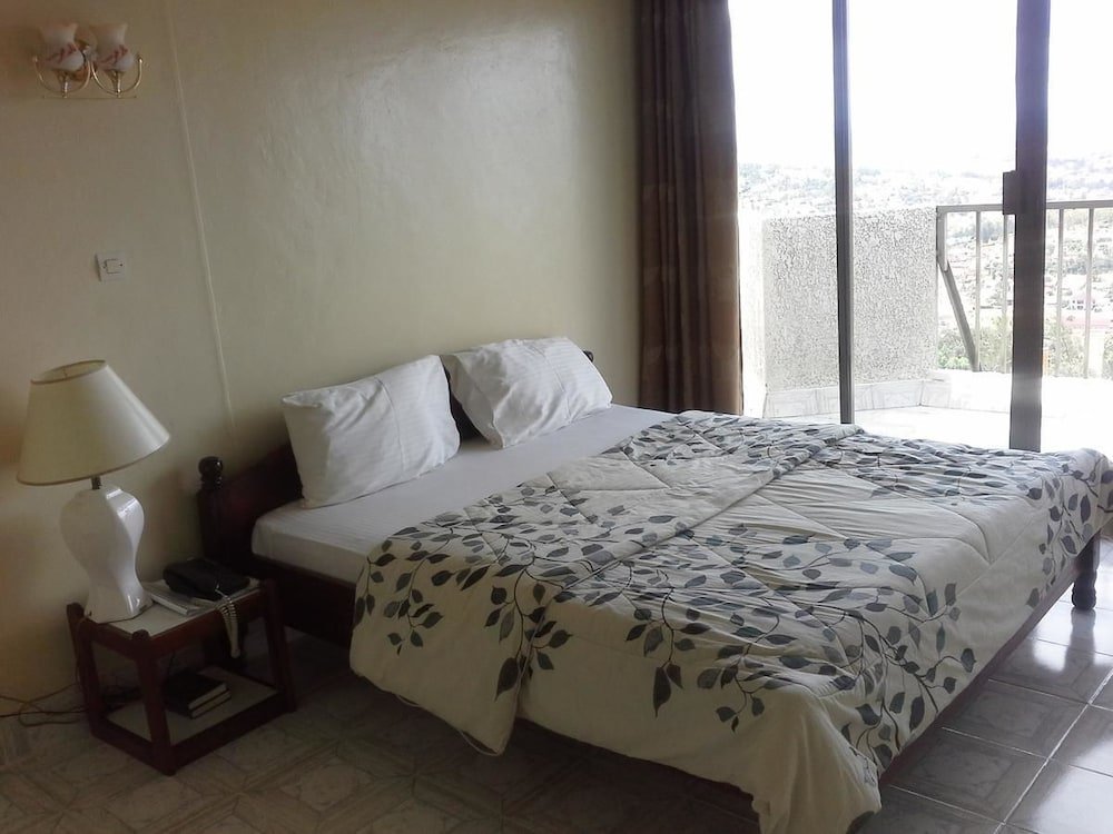 Фото Okapi Hotel