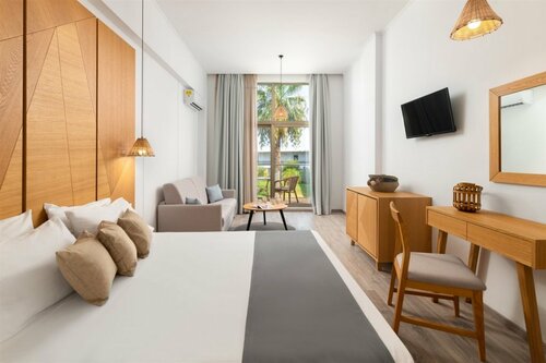 Гостиница Lutania Beach Hotel