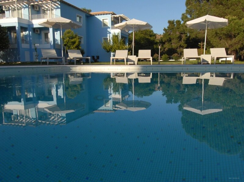 Фото Mandraki Village Boutique Hotel