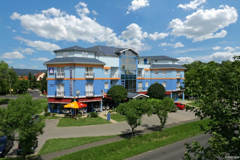 Фото Kristály Hotel