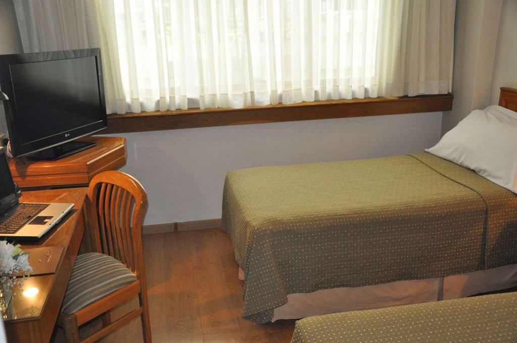 Фото Hotel Solans Carlton