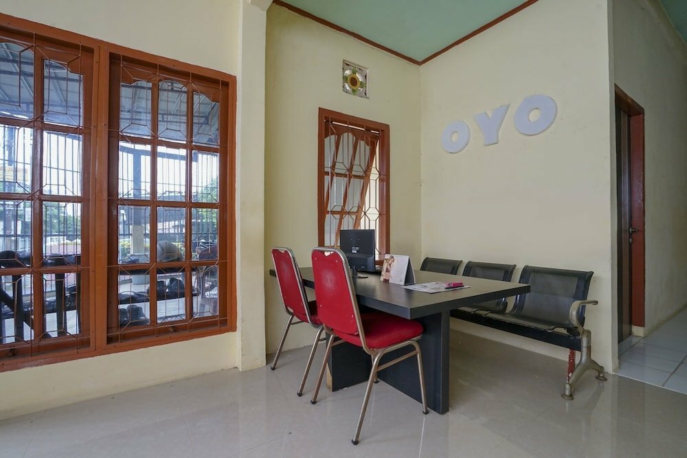 Hotel Oyo Life 2502 Syariah Triantama Kost, Palembang, photo