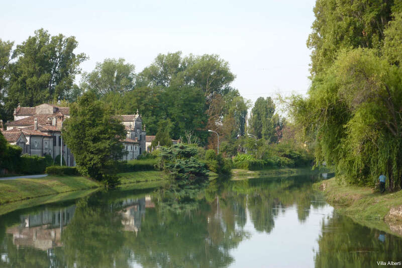 Фото Villa Alberti Hotel