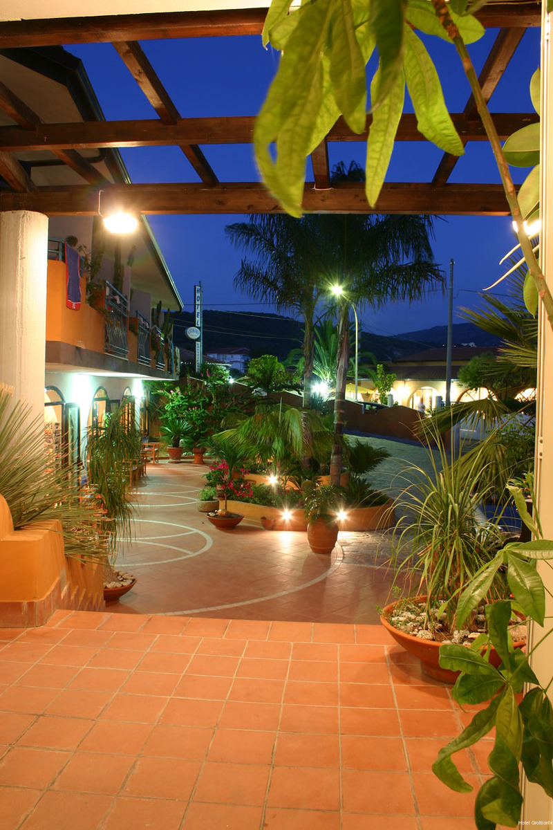 Фото Hotel Grotticelle