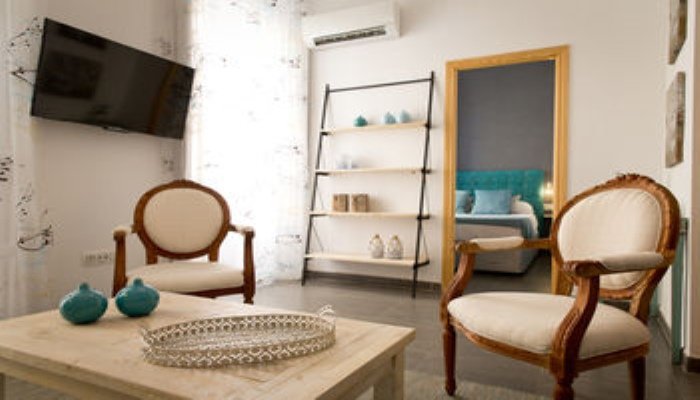 Фото Holidays2Malaga Suites Apartments