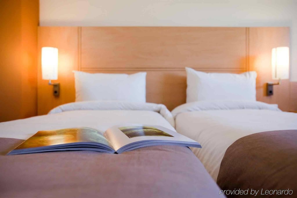 Фото ibis Zurich Messe Airport