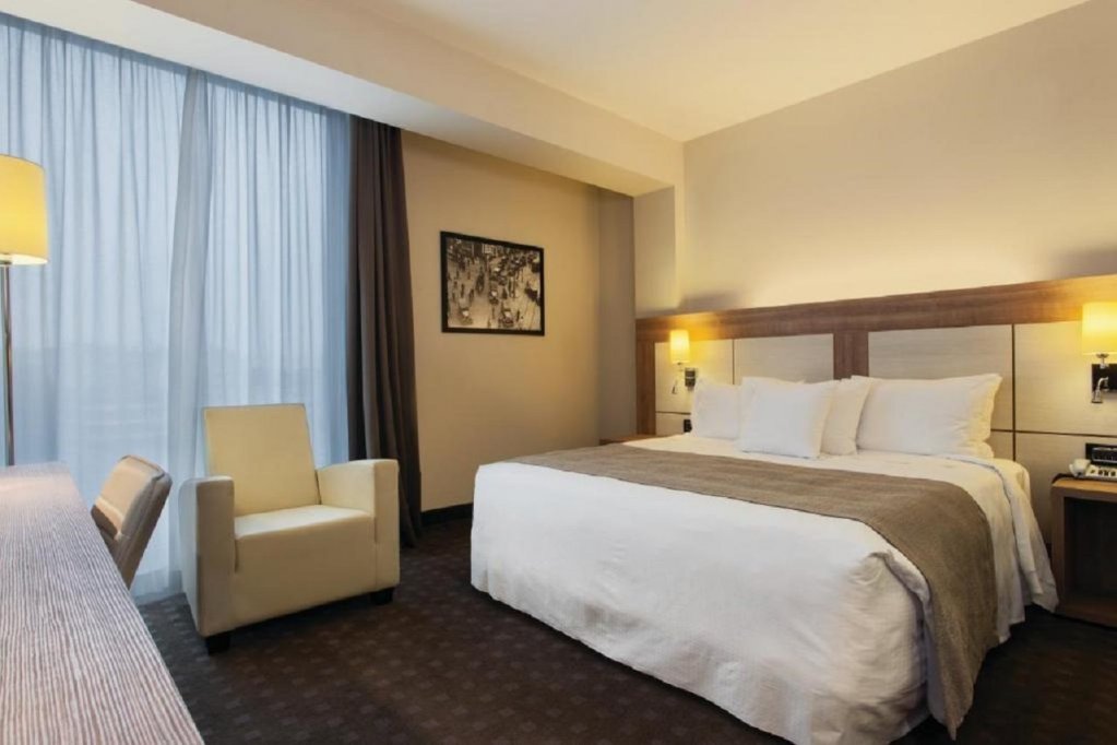 Фото DoubleTree by Hilton Milan